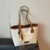 Nova Bolsa Tote Grande Capacidade Estilo Americano Feminina Casual Faculdade Simples para o Dia a Dia Retro Bolsa de Ombro Bolsa Feminina da Moda