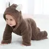Macacão de Bebê Estilo Novo Outono e Inverno de Tecido Coral com Capuz Manga Longa para Engatinhar Roupa Fofa Quente de Peça Única para Crianças Pequenas