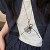 Bolsa para Fones de Ouvido com Fita de Coração Trançada Prateada Corrente para Colar Feminina Coreana Longa Personalizada Crossbody Suéter Camiseta Acessórios