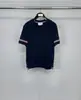 Directo de Fábrica Thom Tom Verano Nuevo Manga Doble Rayas de Color Cuello Redondo Manga Corta Casual, Cómoda y Versátil Camisa de Manga Corta