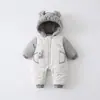 Macacão infantil de inverno 2026 com desenho animado, peça externa grossa para recém-nascidos, macacão quente forrado com fleece para bebês meninos
