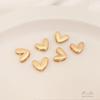 Cor de ouro 14K face brilhante que não desbota pingente em formato de coração corrente de clavícula coração oco pingente colar DIY acessórios para pendurar na orelha