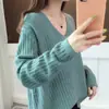 Tricô Gola V Tricô Base Feminino Outono/Inverno 2025 Novo Estilo Coreano Solto Estilo Preguiçoso Listras Caneladas Pulôver de Manga Longa