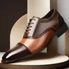 Zapatos de Hombre de Color a Juego de Nueva Temporada de Primavera y Otoño Zapatos de Cuero Tallado Transpirables de Moda Versátiles Zapatos de Cuero para Vestir de Negocios Boda