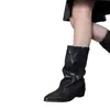 Botas retro negras de estilo francés con textura de piel de oveja, punta fina, hasta la pantorrilla, para verano, tacón grueso, adelgazantes, elegantes, cuero suave, slip-on, botas de tacón apilado