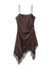 Vestido de Verano 2026 Estilo Nuevo Sexy Estilo Europeo y Americano para Mujer con Ribete de Encaje y Tirantes Finos, Vestido Corto de Color Sólido con Dobladillo Irregular