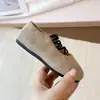 Zapatos Planos de Moda para Niñas Mary Jane de Piel Gamuzada 2026 Primavera y Otoño Nuevos Suela Suave Versátiles Estilo Ballet Tira Cruzada