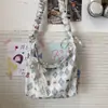 Linda Bolsa Cruzada para Mujer 2025 Nuevo Estilo Japonés Moda Estampada Bolsa de Nube Ligera Bolso de Hombro Versátil Bolso de Hombro para Estudiante