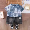Conjunto de Verano para Niños 2026 Estilo Nuevo Conjunto de Dos Piezas Tie-Dye de Manga Corta para Niños Ropa Casual para Bebés Ropa Infantil de Moda