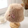 2025 Invierno Lindo Dibujo Animado Versátil Piel Sintética de Conejo Cálido Sombrero Cubo para Mujeres Estilo Coreano Felpa Nicho Protección de Orejas Sombrero de Pescador