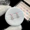 Brincos de Aço Titânio 316L com Pingentes Delicados de Coração Doces e Modernos, Tarraxas de Sino, Adequados para Piercing na Orelha, Podem Ser Usados ao Dormir Sem Remoção