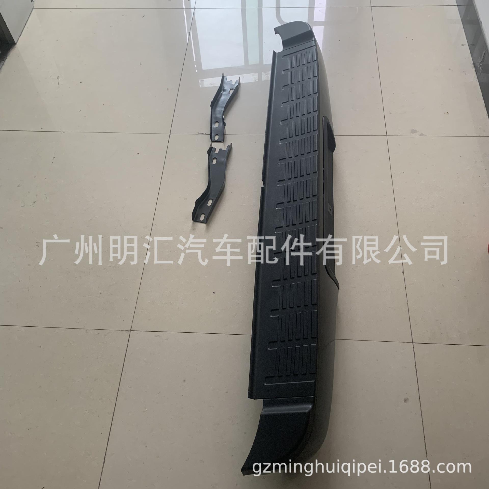 18BCA634D6E2150676B12BB8FC284C