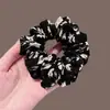 Laços de cabelo infantis estilo coreano, com um design descontraído e estiloso, são perfeitos para criar um coque chique. Estes laços de cabelo de alta qualidade oferecem excelente elasticidade e são projetados especificamente para meninas.
