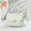 Bolsa pequena moderna para mulheres, novo modelo da primavera de 2026, bolsa quadrada pequena de ombro único e transversal, fresca e doce, versátil, moderna e simples
