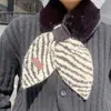 Promoção Queima de Estoque Novo Cachecol de Pelúcia Outono e Inverno para Mulheres, Cachecol Quente Estilo Coreano da Moda de Pele de Coelho Falsa