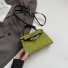 Bolsa Pequeña Retro de Mano para Mujer Temporada de Otoño 2025 Nueva Bolso Cruzado de Moda Bolso Cuadrado Pequeño de Alto Valor