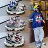 Zapatos para niños 2026 nuevo otoño infantiles casuales elegantes zapatillas para niñas antideslizantes estudiante correr zapatos de papá