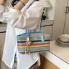 Bolsa Tecida Listrada Arco-Íris para Mulheres 2026 Nova Moda de Verão Bolsa de Ombro ou Axila Bolsa Tote de Alta Qualidade para o Dia a Dia
