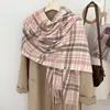 Novo Cachecol de Imitação de Caxemira para Outono e Inverno 2026 para Mulheres, Quente e Grosso, Xale para Roupa Externa, Cachecol Simples Xadrez para Estudantes, Venda por Atacado