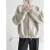 Suéter Feminino Gola Redonda 2024 Outono e Inverno Novo Estilo Coreano Senso de Design Cardigã Tricotado Casual de Cor Sólida com Botões