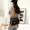 Bolso de hombro multicapa para mujer, gran capacidad, resistente al agua, adecuado para el trabajo y el ocio, elegante y con estilo, cabe un teléfono, bolso cruzado