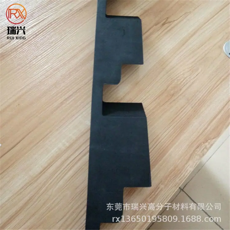 conew_4121213985_1889589226.jp