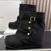 Botas de Cano Curto Amortecedoras Versáteis com Solado Grosso Aumentadoras de Altura Emagrecedoras Femininas Estilo Retrô Francês com Fivela Botas Martin 2026 Nova Chegada Outono/Inverno