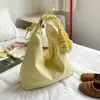 Bolsa Femenina Coreana de Nicho Más Vendida, Bolso de Hombro Casual Versátil, Bolso Cubo de Moda de Gran Capacidad para el Trabajo, Bolso Cruzado para Mujer