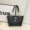 Bolsa de Mão com Corrente Transfronteiriça, Bolsa de Ombro, Bolsa Tote Simples, Bolsa de Grande Capacidade, Nova Bolsa Feminina Estilo Coreano Texturizada 2026