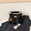 Bolso pequeño de cadena acolchado estilo Chanel con patrón de rombos, un bolso de axila vintage versátil y único, un bolso de mano delicado que se puede llevar en la mano o cruzar sobre el cuerpo