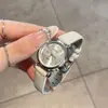 Relógio Feminino Pequeno Elegante e Simples, Relógio de Quartzo Versátil Levemente Luxuoso para Estudantes, Relógio Feminino de Nicho de Alta Gama