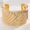 Estilo Retro Transfronterizo, Personalidad Exagerada, Pulsera Dorada de Ala Ancha, Joyería de Pulsera Minimalista Geométrica Irregular