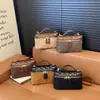 Bolso Pequeño Cuadrado Versátil Estilo Coreano con Bloques de Color para Mujer, Nuevo Simple de Nicho Invierno 2025 Bolso de Hombro Cruzado a Cuadros