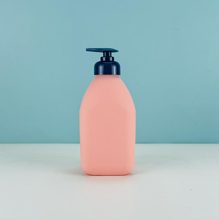 C693B17F3598AA9189E07902852A3E