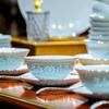 2026 Nuevo Modelo Año Nuevo Jingdezhen Celadón de Color Bajo Esmalte Exquisito Juego de Cuencos y Platos de Porcelana Juego de Vajilla de Porcelana Hueso para el Hogar Regalo