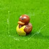 Micro-Paisaje Creativo Baloncesto Pato Pequeño Muñeco Lindo Muñeco de Granos Casa de Muñecas DIY Accesorios Decorativos Tablero del Coche Escritorio Pequeños Adornos