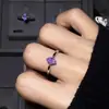 Anillo de diamante flash de circón violeta para mujer estilo ins viento frío minimalista nicho exquisito anillo para dedo de comida anillo abierto al por mayor
