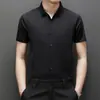 Camisa de manga corta de color liso verano nuevo para hombre informal de negocios sin costuras ajustada top una generación de cabello al por mayor