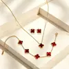 Conjunto de tres piezas más vendido transfronterizo: Collar de oro de 18k, que no se decolora, con trébol de cuatro hojas y diez flores, presentando un estilo de lujo ligero y un sofisticado diseño de collar francés