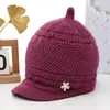 Gorros de otoño e invierno para mujer, madres de mediana edad y mayores, gorros de punto con protección para las orejas, gorros cálidos con forro de polar para abuelas