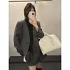 MMC Outono Precoce Gola V Fashionable Jaqueta de Couro Estilo Minimalista Botão Único Cintura Marcada com Cinto Blazer de Couro 85086