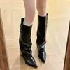 Botas Femininas Longas Brancas de Bico Fino para Outono 2026 com Fivela de Cinto, Salto Bloco Acima do Joelho, Couro Macio, Botas de Montaria Altas até o Joelho