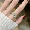 Como una Mariposa en la Naturaleza, Anillo Vintage con un Estilo de Dinero Viejo a la Moda, Anillo Dorado con un Toque de Lujo Ligero y Sensación de Alta Gama, Anillo Abierto