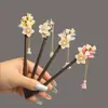 Nuevo Pasador de Madera Estilo Chino Accesorios Hanfu Pasador para Recogido Peinado de Disfraz Antiguo para Mujeres 2026 Nuevo Accesorio para el Cabello Flor de Magnolia