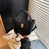 Bolso Cubo para Mujer con Acabado de Alta Gama, Bolso de Mano Transfronterizo de Moda con Patrón de Lichi, Nuevo Bolso Cruzado Estilo Cesta Elegante 2026