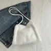 Nova Bolsa de Pelúcia de Inverno Moda Única Popular Versátil Grande Capacidade Bolsa de Ombro Axila Mochila Super Popular de Pelo