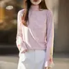 Novidade de primavera: Novo top de malha com mangas compridas, gola semi-alta grossa estilo chinês, punhos jacquard e bordado para mulheres
