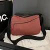 Bolsa de Ombro Cruzada Casual Simples Versátil de Moda Inverno 2026 Tendência e Alta Qualidade