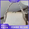 La Bolsa Trendy para el Brazo de Este Año 2026 Primavera Nueva Bolsa para Mujer Elegante Bolso de Hombro de Alto Valor Bolso Cruzado Acolchado Estiloso
