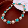 Set de pendientes redondos y collar vintage, cadena para la clavícula estilo palacio retro, joyería de lujo ligero de alta gama para mujer